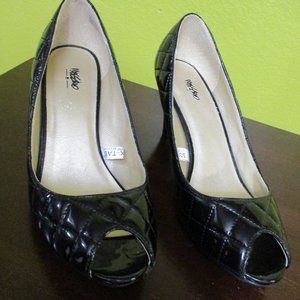 Black Peep toe heels